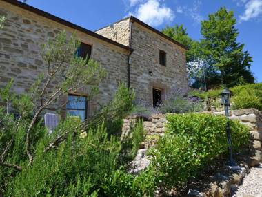Peaceful Cottage in Pergola with Private Terrace