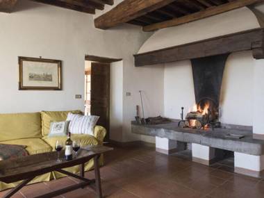 Cosy Holiday Home in Pergine Valdarno with Terrace