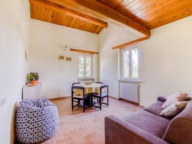 Secluded Apartment in Pennabili with Whirlpool