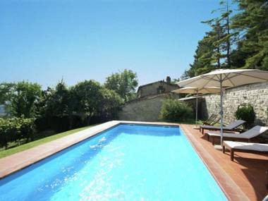 Deluxe Holiday Home in Pelago with Swimming Pool