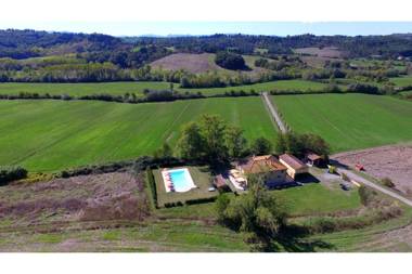 Villa Giunone With Pool Close to Volterra