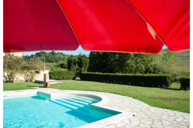 Villa Giunone With Pool Close to Volterra