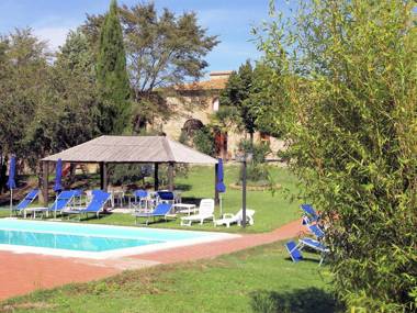 Cosy agriturismo in Toscana with outdoor swimming pool