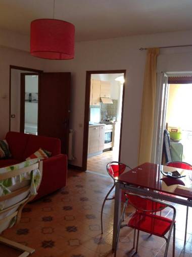 Apartment in Patti Marina: a step away from the sea and from the center!