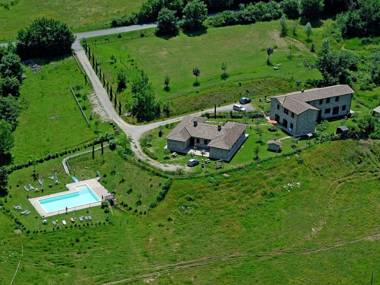Stunning Farmhouse in Passignano with Swimming Pool