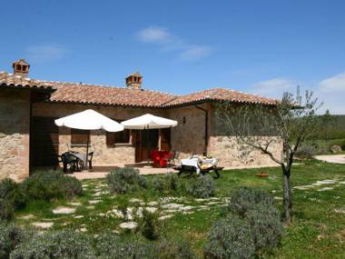 Lovely Farmhouse in Umbria with Swimming Pool