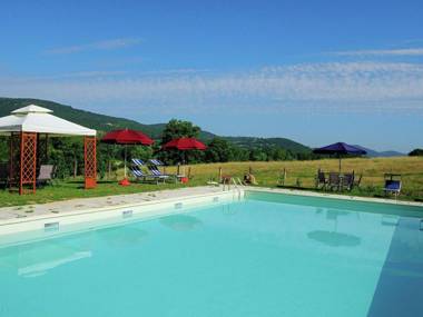 Lovely Farmhouse in Umbria with Swimming Pool