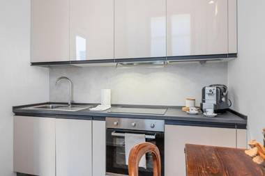 Palazzo della Pilotta Roomy and Quiet Flat