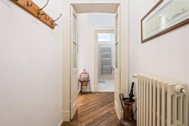 Palazzo della Pilotta Roomy and Quiet Flat