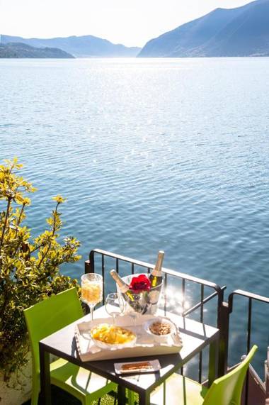 The Pier On The Lake