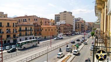 Hollywood Inn Palermo