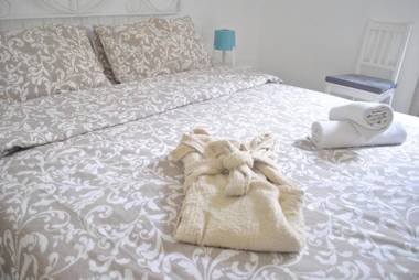 Sunrise Hostel & Rooms