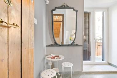 Stylish Flat Maqueda