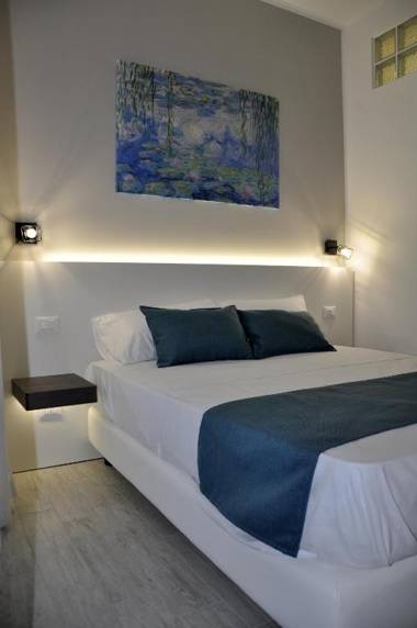 LEONE SUITE APARTMENTS
