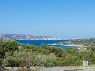 Villa con Piscina e Vista Mare