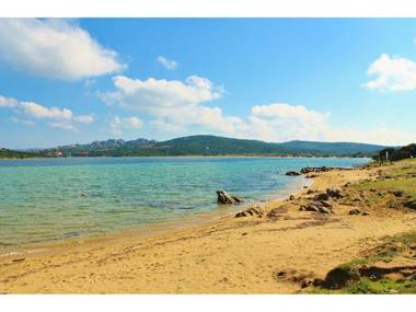 Bilocale con balcone 300 mt dal mare