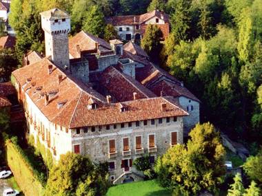 Historic Castle in Tagliolo Monferrato Amidst Vineyards