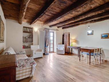 Rustic Mansion in Ovada with Swimming Pool