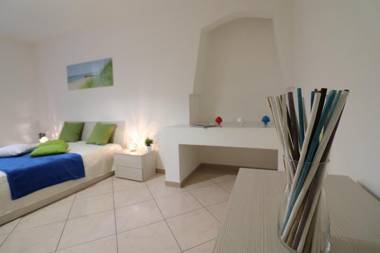 In The Heart Of The Old Town - Apartment Porta Alfonsina