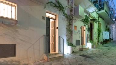 Vico di Ostuni Apartments by Typney