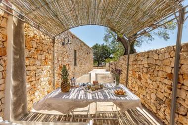 Il Trullo di Erna by BarbarHouse