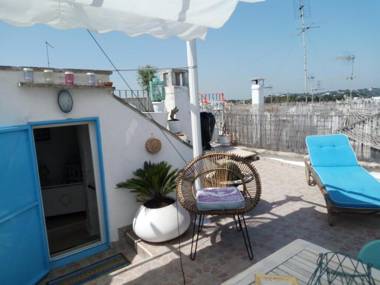 One bedroom house with sea view furnished terrace and wifi at Ostuni 5 km away from the beach