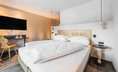 La Cort My Dollhouse - Adults Only