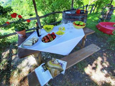 Modish Farmhouse in Ortignano with Swimming Pool