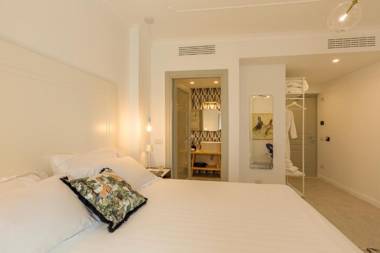 CasAunoE Boutique Hotel