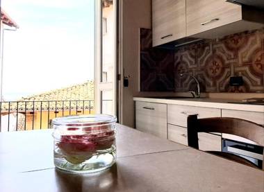 ANT Restaurant & Apartments