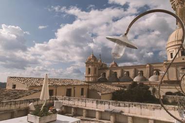 Palazzo Trigona Suites