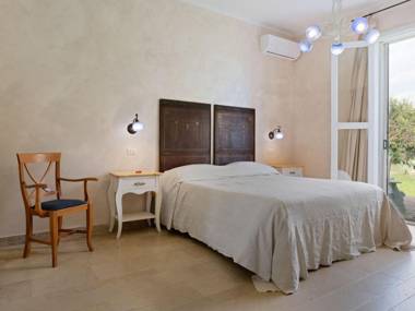 Rustic Farmhouse in Noto with Swimming Pool