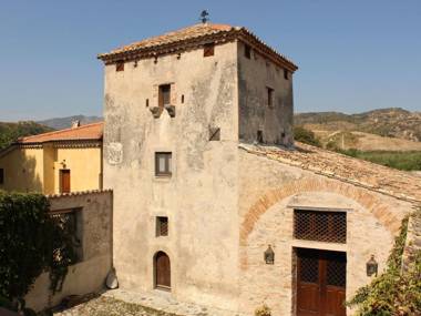 Beautiful Holiday Home in Stilo with Swimming Pool