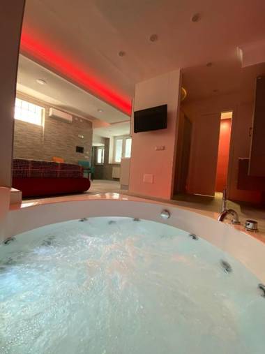 Sweet Home & Wellness Luxury Apartment