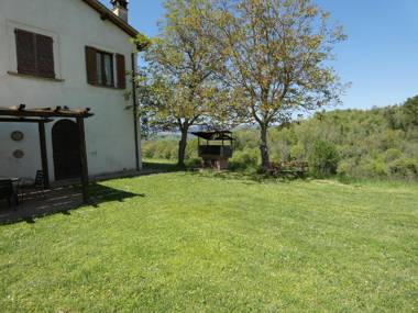 Scappo In Umbria La Cantinetta
