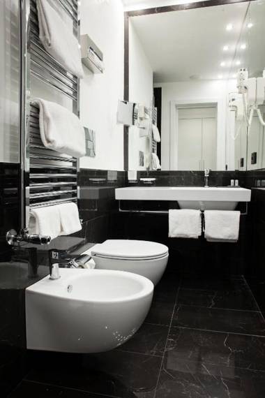 LHP Napoli Palace & SPA