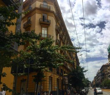 Royal Art H Duomo - Napoli Centro by ClaPa Group