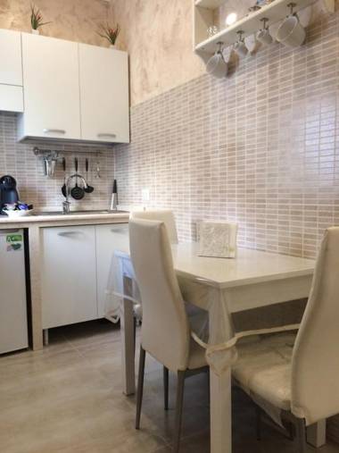 Casa Vacanze Sannazzaro Flat