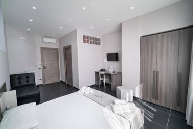 Al Campanile H Napoli Centro by ClaPa Group