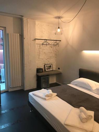 The Boutique Napoli Suite