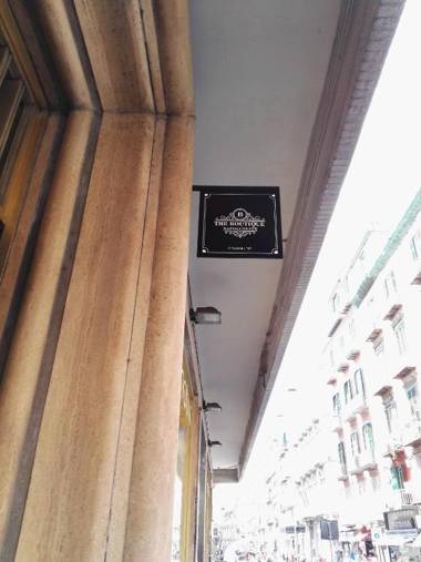 The Boutique Napoli Suite