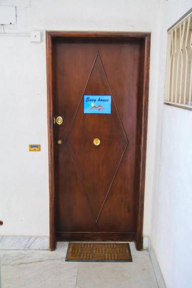 Happy Rooms in Easy House