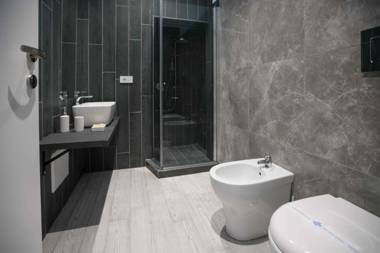 ESPOSITO PLAZA- ROOMS & SUITE