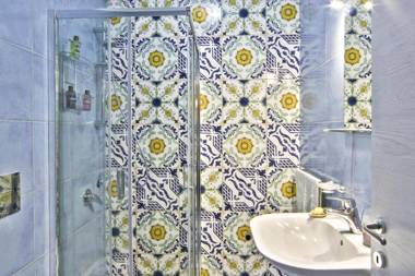 Il Limoncello - Historical center of Naples - by Gocce Team