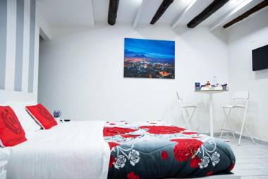 Montesantogroup Holiday House