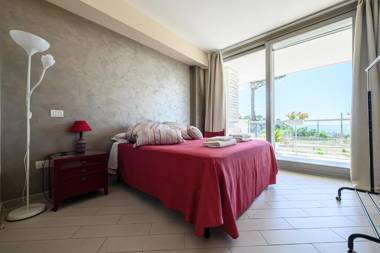 Viale dei Colli Aminei 10