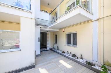 Viale dei Colli Aminei 10