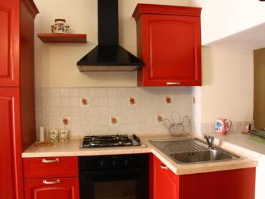 Alluring Holiday Home in Canossa with Pool Garden Barbecue