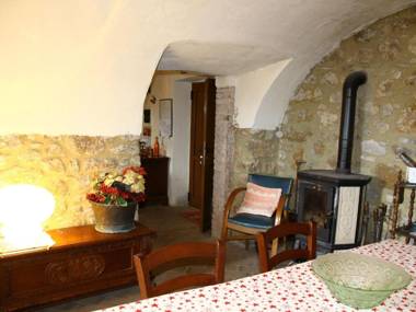 Holiday Home in Canossa with Swimming Pool Garden and Patio