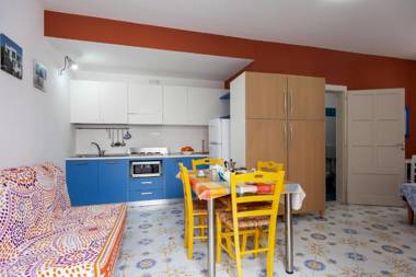 Affitto monolocale vicino mare e servizi m608